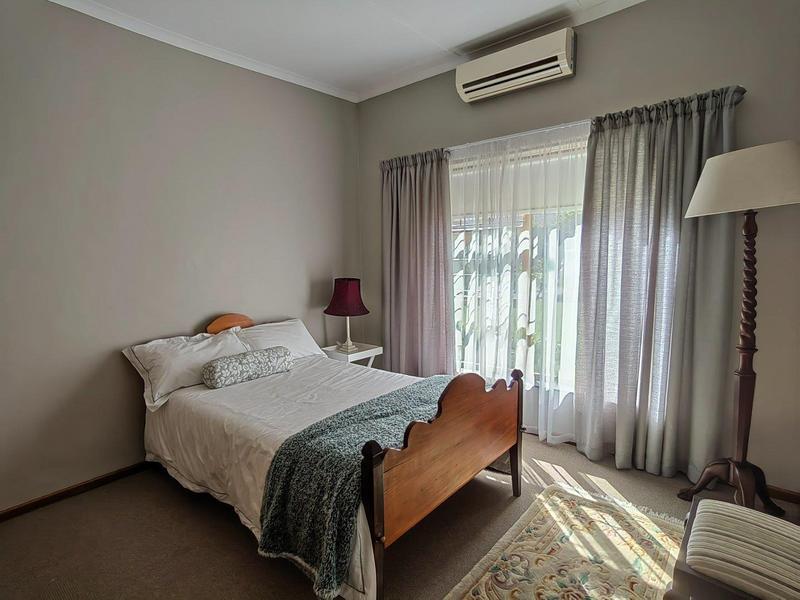5 Bedroom Property for Sale in Prince Alfred Hamlet Western Cape